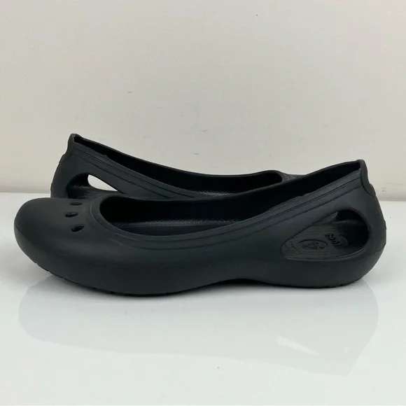 Crocs Women’s Size 8.0 Kadee Triple Black Slip On Ballet Flats - Picture 3 of 10